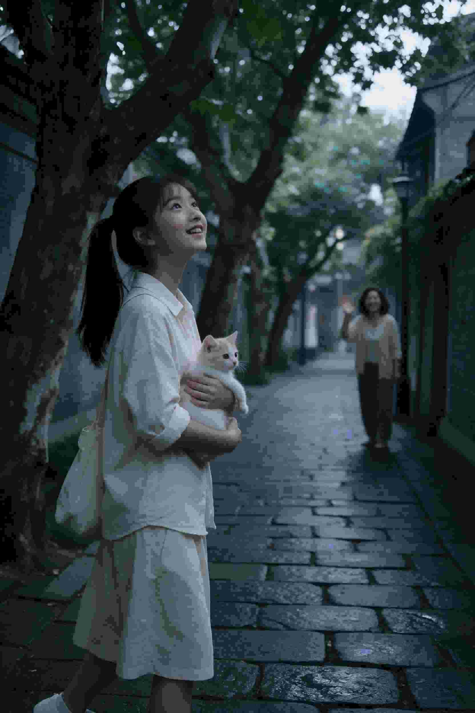 科幻灾难电影《深蓝回声》海报